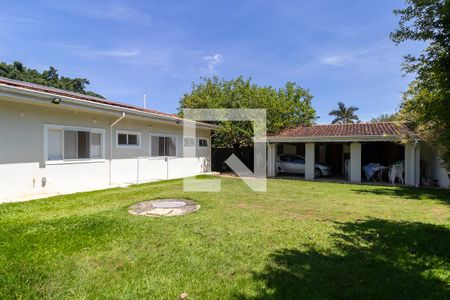 Casa de condomínio à venda com 1080m², 4 quartos e 6 vagasQuintal