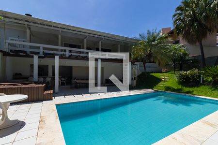 Casa de condomínio à venda com 1080m², 4 quartos e 6 vagasPiscina e espaço gourmet