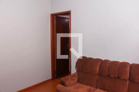 Sala de Estar de casa à venda com 3 quartos, 140m² em Jardim Luanda, São Paulo