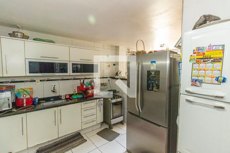 Apartamento à venda com 68m², 2 quartos e 1 vagaCozinha e Área de Serviço