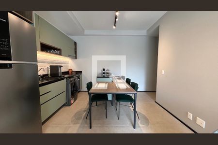 Cozinha de apartamento para alugar com 1 quarto, 47m² em Sumaré, São Paulo
