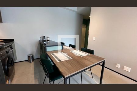 Cozinha de apartamento para alugar com 1 quarto, 47m² em Sumaré, São Paulo