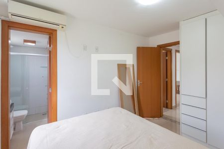 Apartamento para alugar com 259m², 3 quartos e 1 vagaQuarto 3 - Suíte