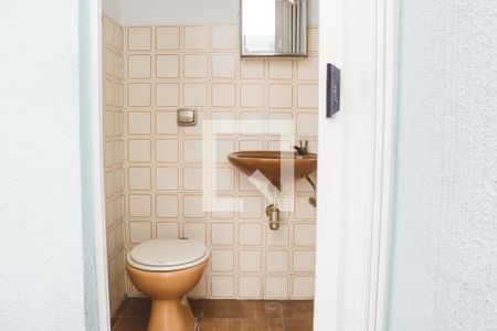 Casa à venda com 100m², 2 quartos e 4 vagasBanheiro de Serviço