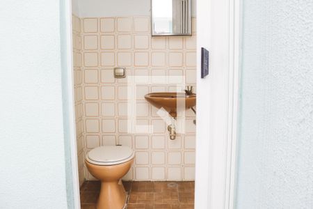 Casa à venda com 100m², 2 quartos e 4 vagasBanheiro de Serviço