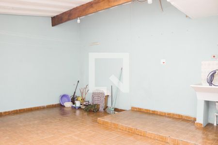 Casa à venda com 100m², 2 quartos e 4 vagasÁrea de serviço