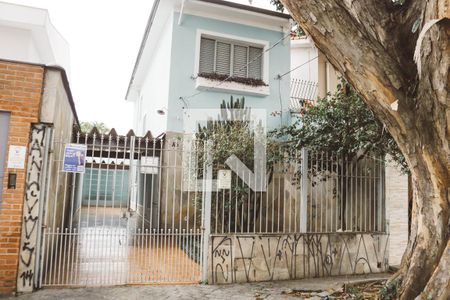 Casa à venda com 100m², 2 quartos e 4 vagasFachada