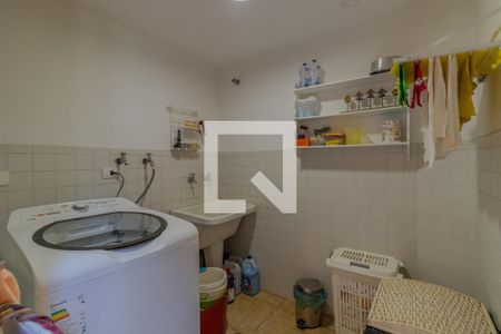 Casa à venda com 330m², 3 quartos e 2 vagasÁrea de Serviço