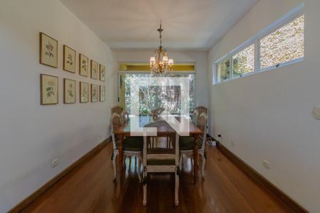 Casa à venda com 330m², 3 quartos e 2 vagasSala de Jantar