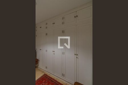 Casa à venda com 330m², 3 quartos e 2 vagasQuarto 4