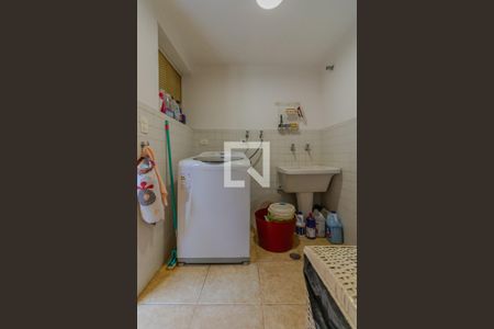 Casa à venda com 330m², 3 quartos e 2 vagasÁrea de Serviço