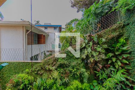 Casa à venda com 330m², 3 quartos e 2 vagasVista