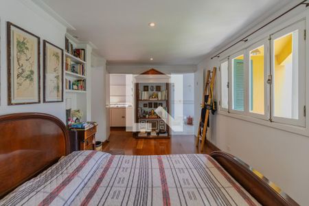 Casa à venda com 330m², 3 quartos e 2 vagasSuite 1