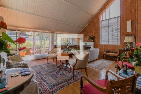 Sala de casa à venda com 3 quartos, 330m² em Jardim Viana, São Paulo