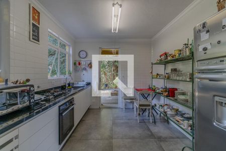 Casa à venda com 330m², 3 quartos e 2 vagascozinha