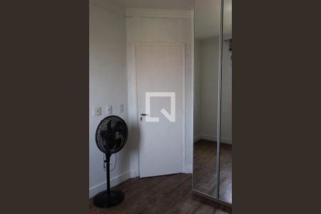 Quarto de apartamento para alugar com 2 quartos, 68m² em Jardim Ivana, São Paulo