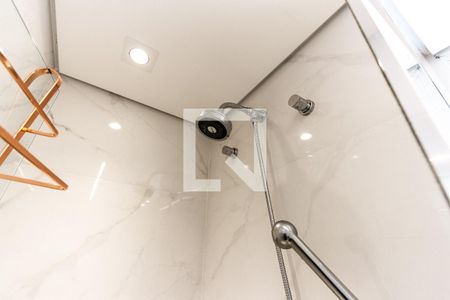 Apartamento à venda com 72m², 3 quartos e 2 vagas Apartamento à venda com 72m², 3 quartos e 2 vagasBanheiro 1