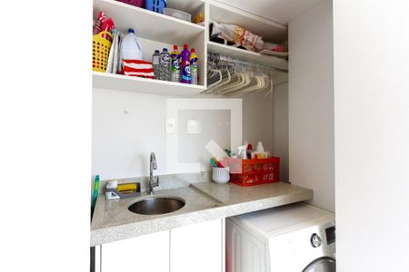 Apartamento à venda com 72m², 3 quartos e 2 vagas Apartamento à venda com 72m², 3 quartos e 2 vagasÁrea de Serviço