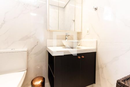 Apartamento à venda com 72m², 3 quartos e 2 vagas Apartamento à venda com 72m², 3 quartos e 2 vagasBanheiro 1