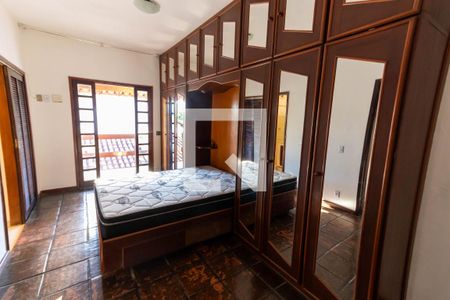 Lavabo de casa para alugar com 4 quartos, 360m² em Piratininga, Niterói