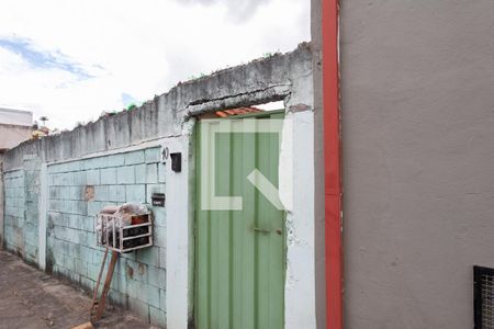 Casa à venda com 70m², 2 quartos e 1 vagaFachada