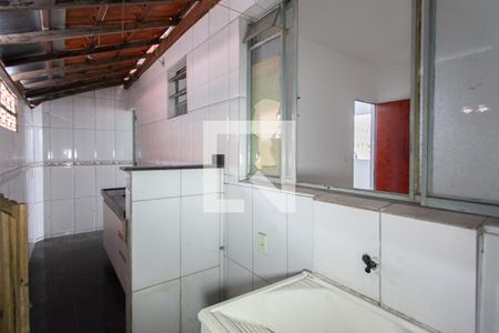 Casa à venda com 70m², 2 quartos e 1 vagaÁrea de Serviço