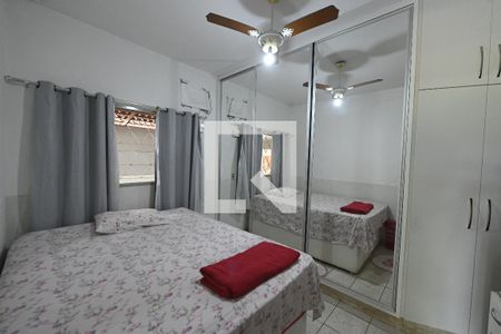 Quarto de casa para alugar com 3 quartos, 150m² em Jardim Ipe, Goiânia