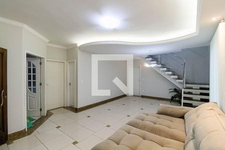 Sala 1 de casa de condomínio para alugar com 4 quartos, 310m² em Paquetá , Belo Horizonte