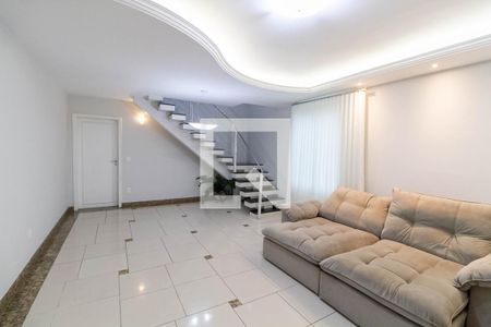 Casa de condomínio à venda com 310m², 4 quartos e 4 vagasSala 1