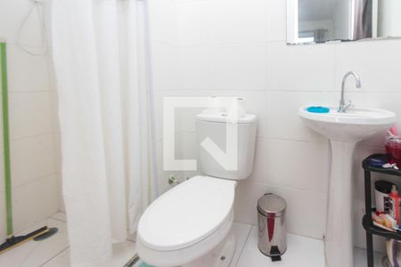 Banheiro de apartamento para alugar com 1 quarto, 27m² em Jardim Planalto, São Paulo