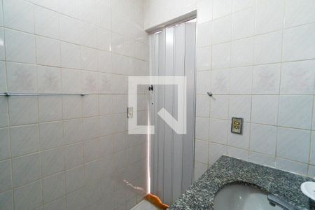 Casa à venda com 150m², 3 quartos e 3 vagasEdícula - Banheiro da Suite
