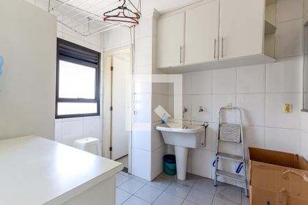 Apartamento para alugar com 150m², 3 quartos e 3 vagas Apartamento para alugar com 150m², 3 quartos e 3 vagasÁrea de Serviço
