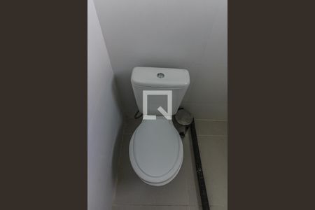 Suíte 1 - Banheiro de casa de condomínio à venda com 3 quartos, 250m² em Vargem Grande, Rio de Janeiro