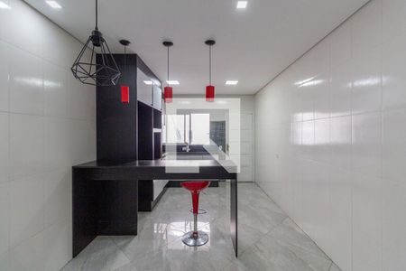 Casa à venda com 170m², 3 quartos e 2 vagasCozinha