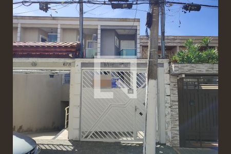 Casa à venda com 170m², 3 quartos e 2 vagasFachada