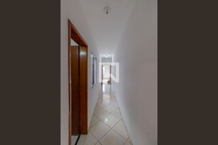 Casa à venda com 170m², 3 quartos e 2 vagasCorredor