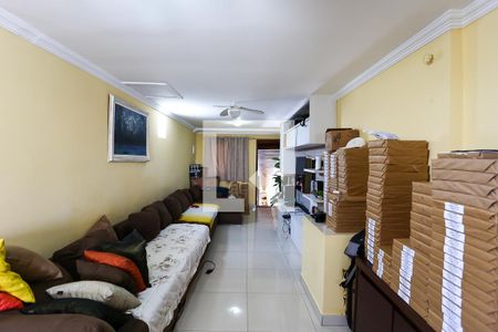 Casa para alugar com 200m², 4 quartos e 1 vagasuíte 1