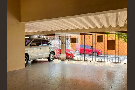 Casa à venda com 400m², 4 quartos e 6 vagas Casa à venda com 400m², 4 quartos e 6 vagasGaragem