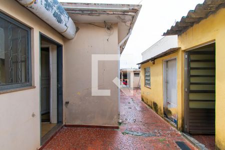 Casa à venda com 400m², 4 quartos e 6 vagas Casa à venda com 400m², 4 quartos e 6 vagasQuintal