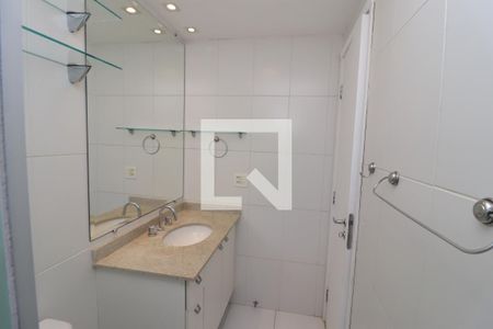 Apartamento para alugar com 71m², 2 quartos e 2 vagasBanheiro da Suíte