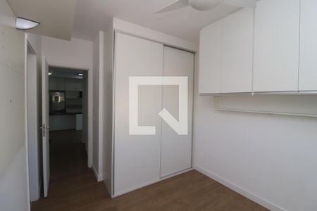 Apartamento para alugar com 71m², 2 quartos e 2 vagasQuarto Suíte