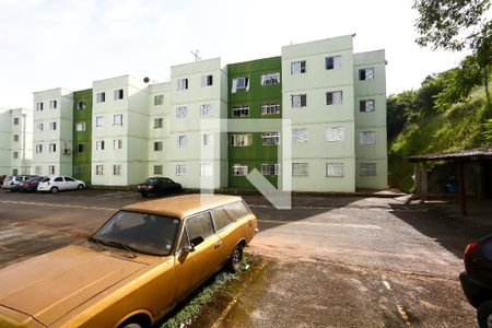 quarto 1 vista de apartamento à venda com 3 quartos, 59m² em Parque Pinheiros, Taboão da Serra