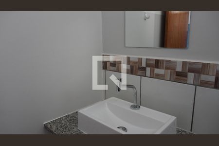 Banheiro de kitnet/studio para alugar com 1 quarto, 42m² em Jardim Itália, Várzea Paulista