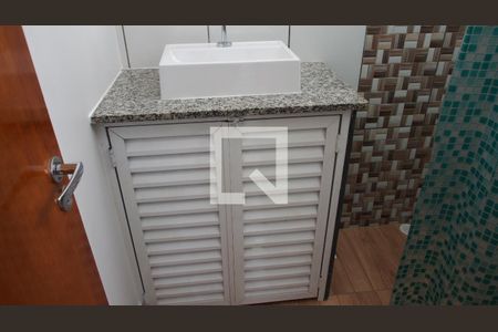 Banheiro de kitnet/studio para alugar com 1 quarto, 42m² em Jardim Itália, Várzea Paulista