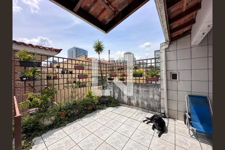 Casa à venda com 250m², 5 quartos e sem vagaÁrea de Serviço