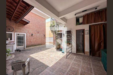 Casa à venda com 250m², 5 quartos e sem vagaQuintal