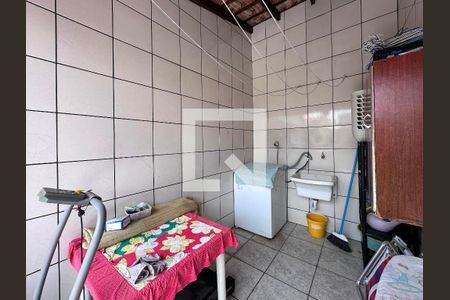 Casa à venda com 250m², 5 quartos e sem vagaÁrea de Serviço