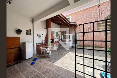 Casa à venda com 250m², 5 quartos e sem vagaQuintal