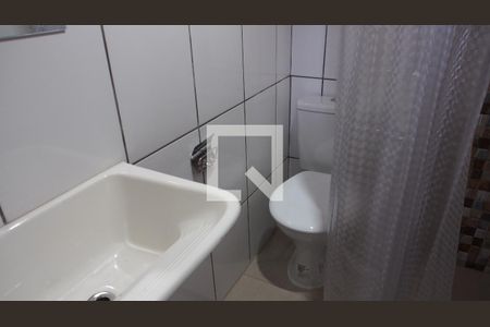 Banheiro de kitnet/studio para alugar com 1 quarto, 42m² em Jardim Itália, Várzea Paulista