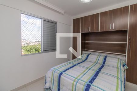 Quarto 1 de apartamento à venda com 2 quartos, 52m² em Vila Londrina, São Paulo